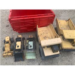 TONKA TOYS AND RED TOTE