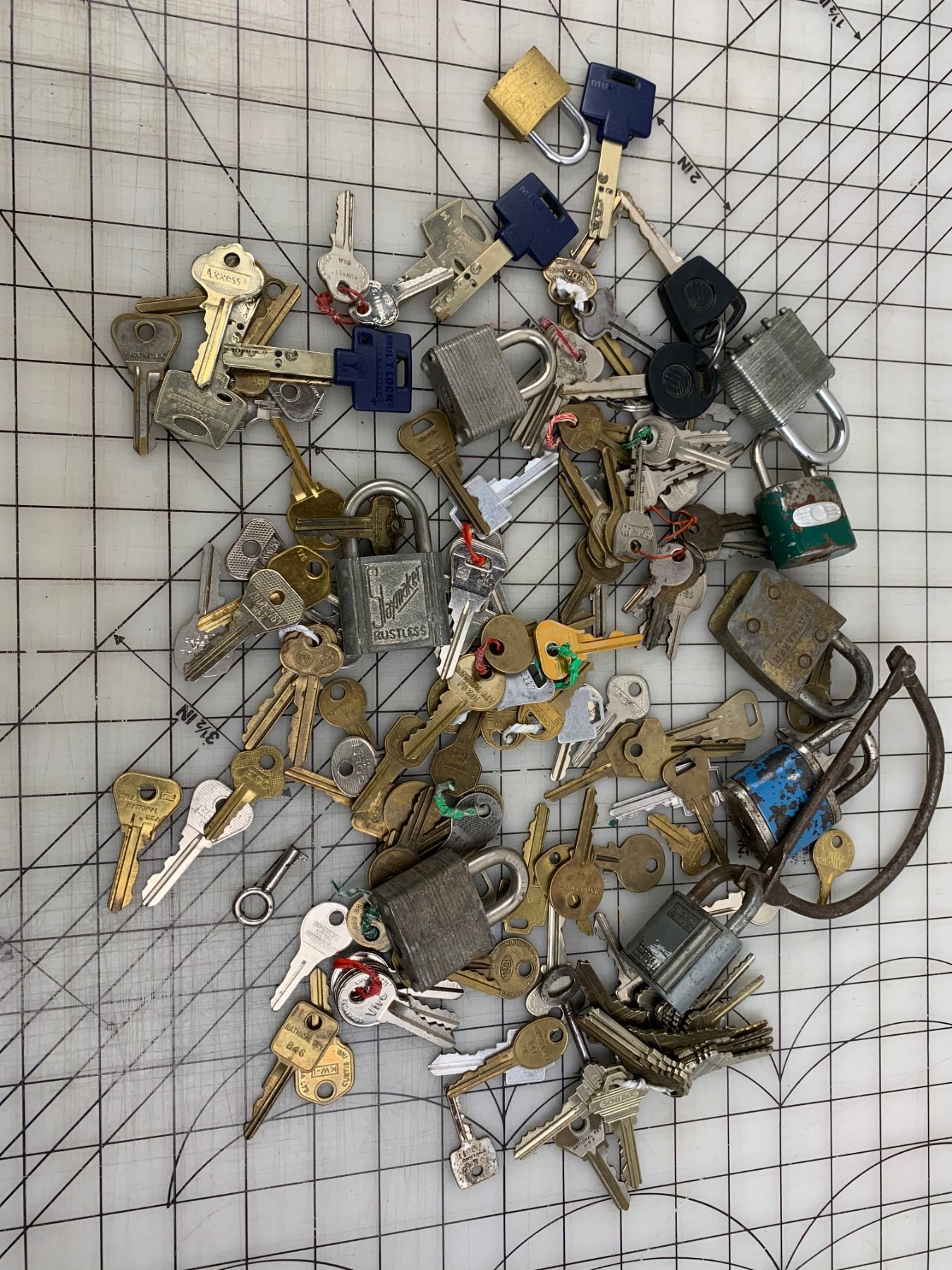LOT OF KEYS AND LOCKS