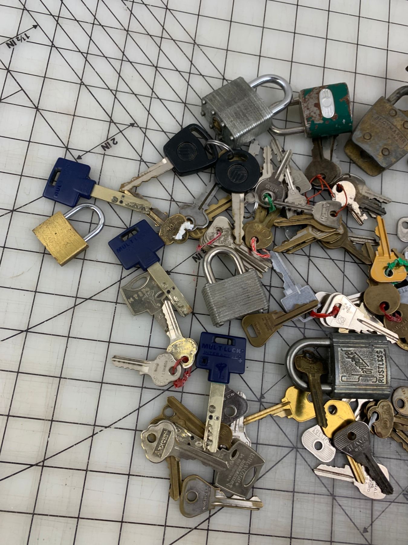 LOT OF KEYS AND LOCKS