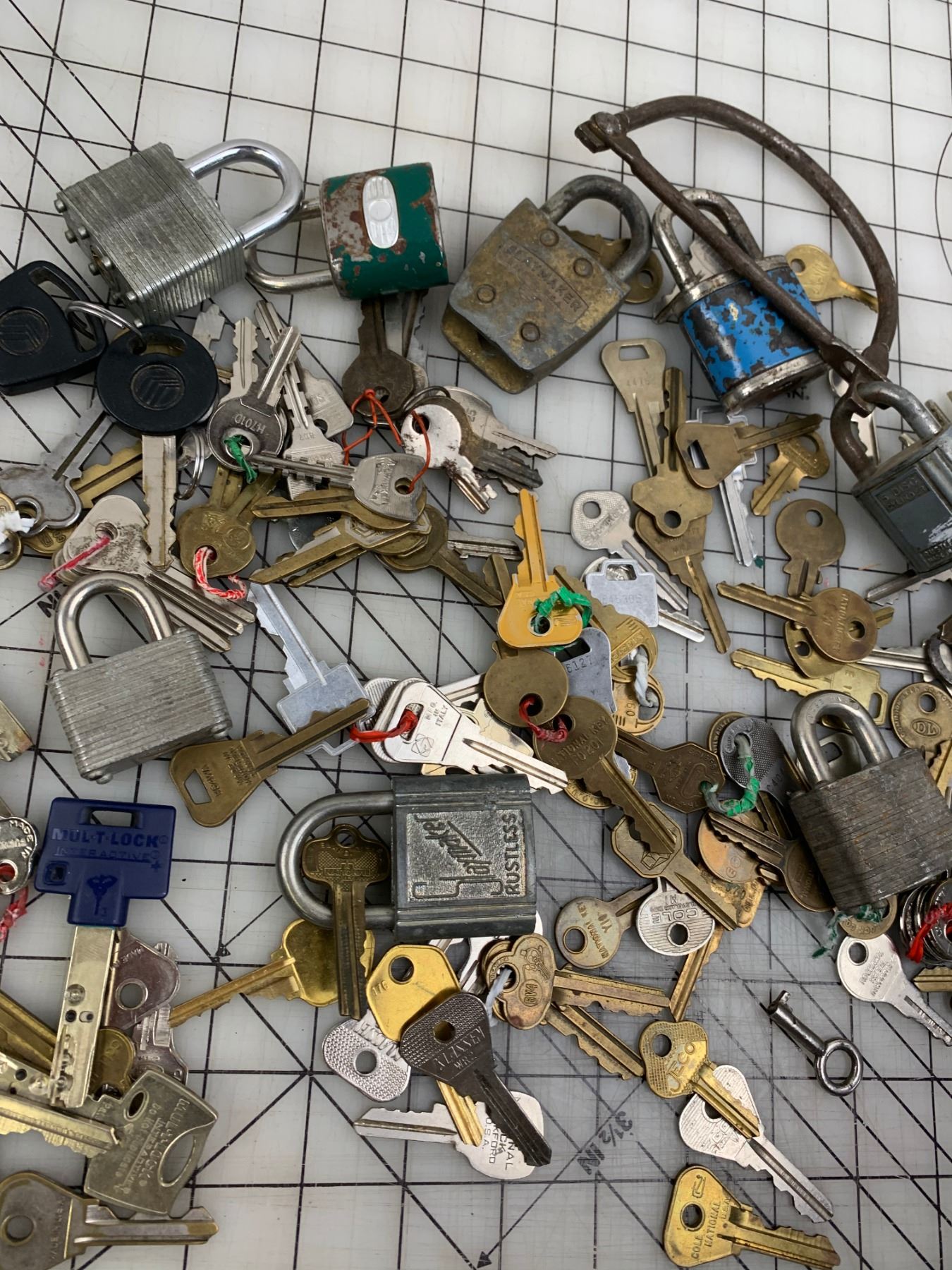 LOT OF KEYS AND LOCKS Schmalz Auctions
