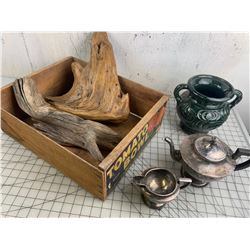 TOMATO CRATE DRIFT WOOD SILVER PLATE TEA POT