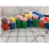 Image 7 : FISHER PRICE LITTLE PEOPLE LOT