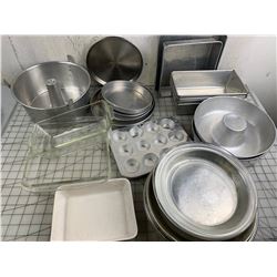 BAKING PAN LOT