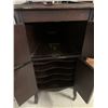 Image 6 : OLD GRAMOPHONE CABINET