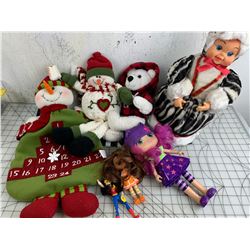 DOLLS AND PLUSH CHRISTMAS TOYS