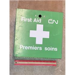 VINTAGE METAL CN FIRST AID KIT