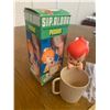 Image 2 : 1972 SIP ALONG PEBBLES CUP FIGURE AND BOX