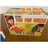 Image 4 : VINTAGE FUN FIRE HOUSE TOY WITH BOX MADE IN BRITISH CROWN COLONY HONG KONG