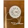 Image 1 : VINTAGE WALL CLOCK