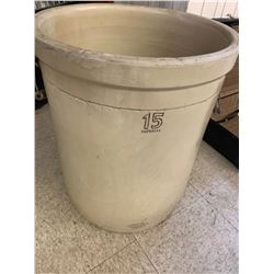 15 GALLON MEDALTA IMPERIAL CROCK