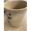 Image 3 : 15 GALLON MEDALTA IMPERIAL CROCK