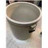 Image 4 : 20 GALLON MEDALTA IMPERIAL CROCK