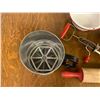 Image 5 : VINTAGE KITCHEN LOT ROLLING PIN SIFTER ETC