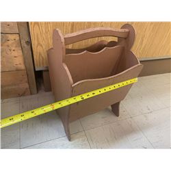 WOODEN MAGAZINE CUBBY