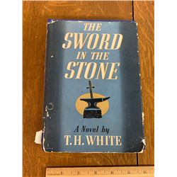 1939 THE SWORD IN THE STONE BOOK BY T.H. WHITE PUBLISHED BY G.P. PUTNAMS SONS