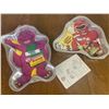 Image 1 : VINTAGE CAKE PANS POWER RANGERS AND BARNEY