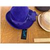 Image 2 : LOT OF VINTAGE LADIES HATS