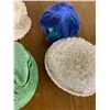 Image 4 : LOT OF VINTAGE LADIES HATS
