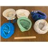 Image 5 : LOT OF VINTAGE LADIES HATS