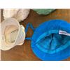 Image 6 : LOT OF VINTAGE LADIES HATS