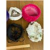 Image 7 : LOT OF VINTAGE LADIES HATS