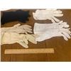 Image 2 : LOT OF VINTAGE LADIES GLOVES