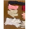Image 3 : LOT OF VINTAGE LADIES GLOVES
