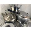 Image 4 : LOT OF OLD KETTLES