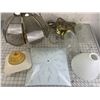 Image 1 : LIGHT FIXTURES SHADES ETC