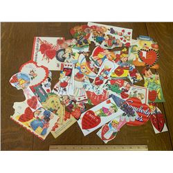 LOT OF VINTAGE VALENTINES DAY CARDS