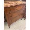 Image 2 : VANITY DRESSER