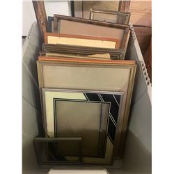 LOT OF PICTURE FRAMES