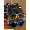 Image 4 : LOT OF VINTAGE SUNGLASSES