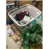 Image 1 : TOTE OF CHRISTMAS ITEMS
