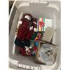Image 3 : TOTE OF CHRISTMAS ITEMS