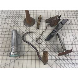 MISC LOT HIDE SCRAPER TRAP ETC