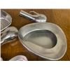 Image 4 : STAINLESS STEEL BEDPANS ETC