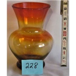 6.5" RED AND YELLOW GLASS VASE