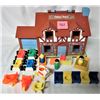 Image 1 : VINTAGE 1980'S FISHER PRICE 952 "LITTLE PEOPLE" HOUSE/ACCESSORIES