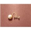 Image 3 : Natural pearl and gold-filled screw back earrings