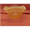 Image 4 : Yellow Fenton dish, Basketweave pattern