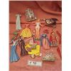 Image 1 : Lot of paper dolls