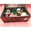 Image 1 : Tin of vintage buttons