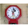 Image 3 : VINTAGE MICKEY MOUSE CLOCK BY WELBY