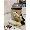 Image 5 : VINTAGE REMOTE CONTROLLED ROBOT BATTERY OPERATED