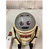 Image 7 : VINTAGE REMOTE CONTROLLED ROBOT BATTERY OPERATED