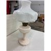 Image 5 : Aladdin Lincoln drape lamp c/w white shade (no chimney) model b -very nice