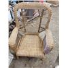 Image 2 : 2 OLD WICKER CHAIRS
