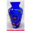 Image 2 : 1976 Italy Cobalt Glass Guilt and Color Painted Flower Vase