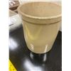 Image 3 : 1 Gallon Stamped Medalta Crock Excellent Condition
